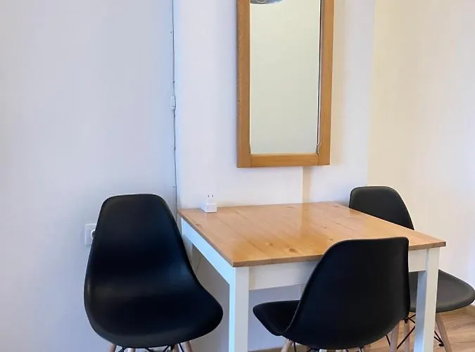 Super And Homey * Bucareste