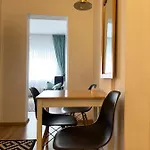 Super And Homey Lägenhet Bukarest
